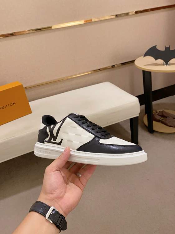 Picture of Louis Vuitton Shoes _SKULVsz38-44hnh120115038